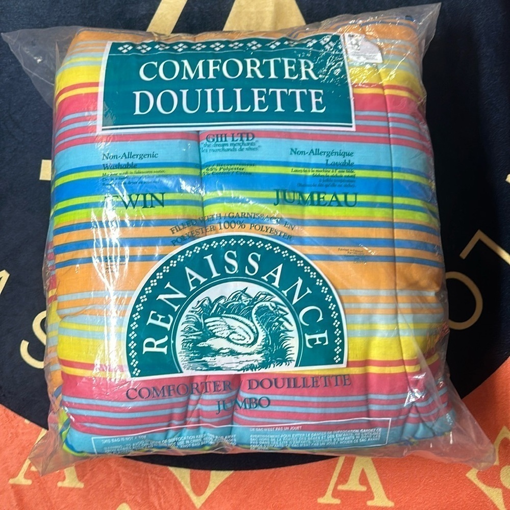 Comforter  renaissance